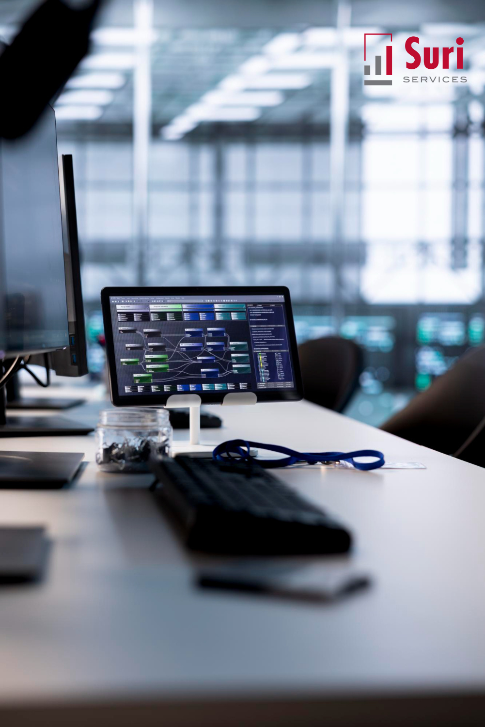 Observa, gobierna y protege con suri Services